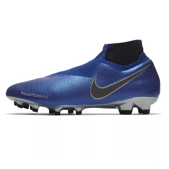 nike phantom vision soccer cleats